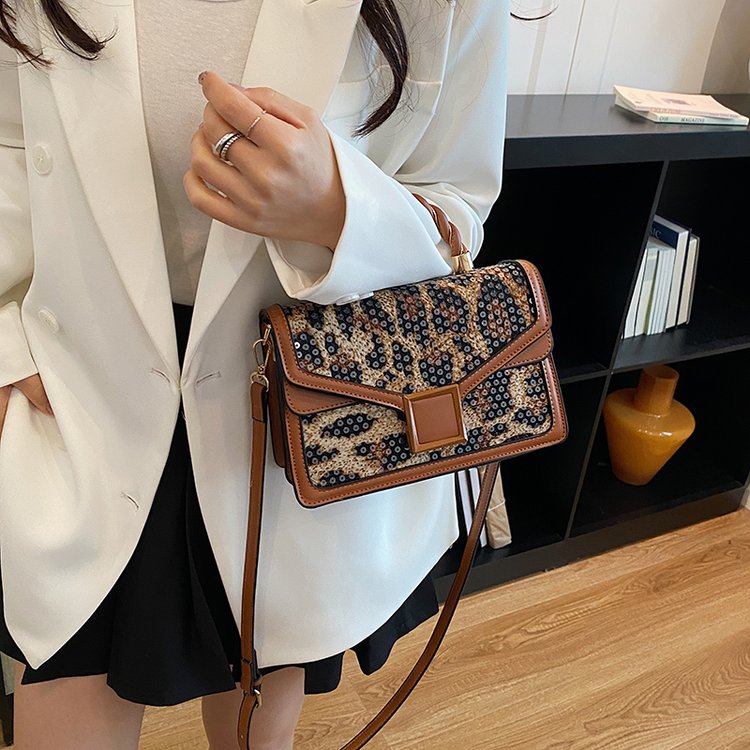 Trendy elegante klassieke lere - Luxury Bags Paris recensie en prijs
